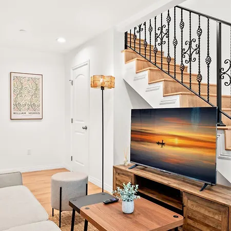 Cozy Modern Stay In Alhambra 30Plus Days Welcome